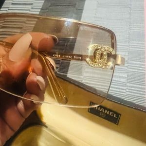 Authentic CHANEL 4104-B Sunglasses Coco